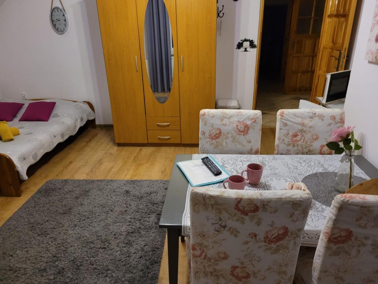 Apartamenty Grosik كرينيتسا زدروي الغرفة الصورة